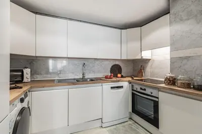 Una cocina o zona de cocina en Cardet - 2 bedrooms and pool in Almagro