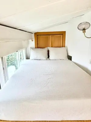 Cama o camas de una habitación en Retiro Park-Roof Top Studio & Huge Terrace