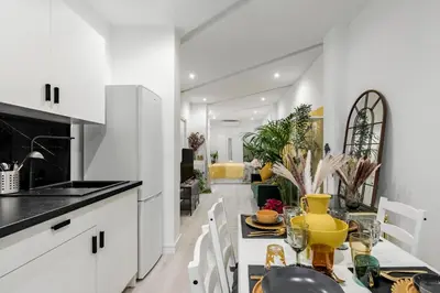 Una cocina o zona de cocina en Casa Sana Corazón - Barrio Salamanca