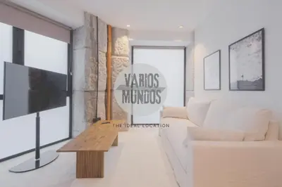 Una televisión o centro de entretenimiento en Desconexión total para 2, ven a Duque de Rivas 8 E3