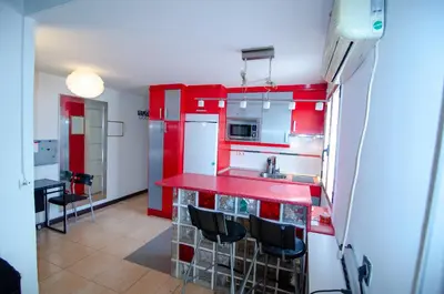 Una cocina o zona de cocina en For You Rentals temporal y Bonito ático con terraza VAL375