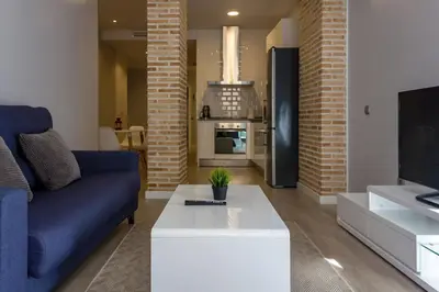 Una cocina o zona de cocina en Arenal Suites Puerta del Sol