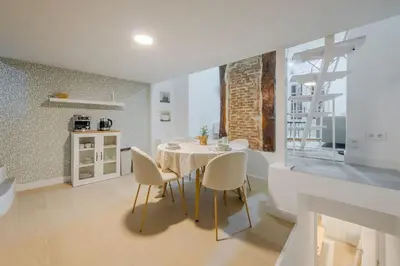 Plano de Luxury Apartment in the Center