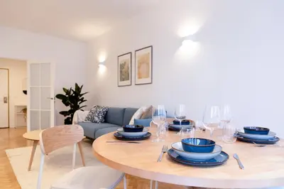 Zona de estar de CLARAVAL - Apartamento con Despacho en Chamberí, Madrid