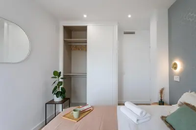 Cama o camas de una habitación en LAGUNARIA - Apartamento con Despacho en Retiro, Madrid
