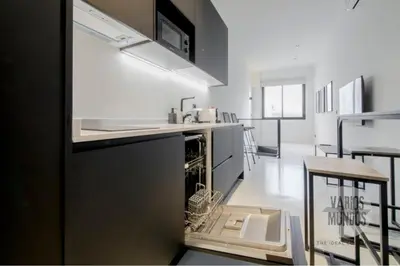 Una cocina o zona de cocina en Rincón en Madrid para 2 , vive Mira el Río Alta 10 E3