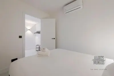 Cama o camas de una habitación en Rincón en Madrid para 2 , vive Mira el Río Alta 10 E3