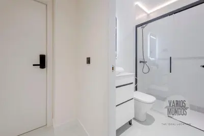 Un baño de Reencuentro en Madrid para 2, vive Mira el Río Alta 10 E3