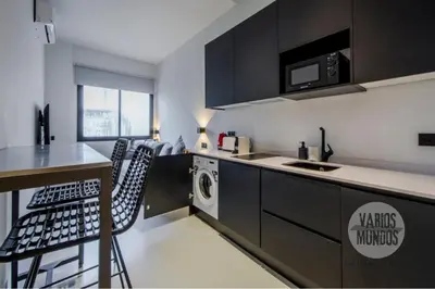Una cocina o zona de cocina en Reencuentro en Madrid para 2, vive Mira el Río Alta 10 E3