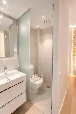 Un baño de Suites La Latiina - Madrid Centro