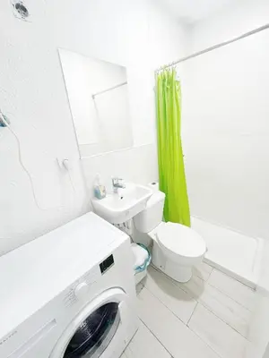 Un baño de GZ20 Estudio Chamberi Madrid Centro AC WIFI