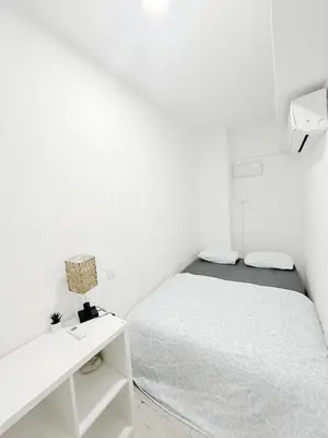 Cama o camas de una habitación en GZ20 Estudio Chamberi Madrid Centro AC WIFI