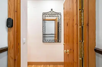 Plano de Spacious modern flat in the centre of Madrid - Infantas
