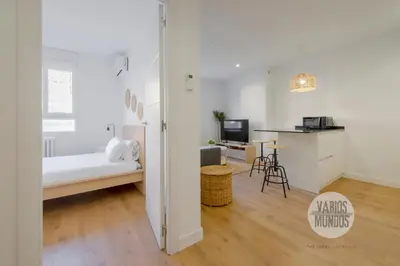 Cama o camas de una habitación en Descanso con parking para 4, vive la Latina