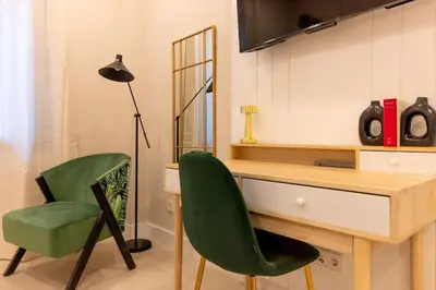 Plano de For You Rentals Liria Un Espacio de Elegancia y Confort en la ciudad Temporal PDD2913