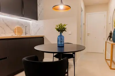 Una cocina o zona de cocina en For You Rentals Estudio Oriente Diseño y confort en DELICIAS MADRID Temporal PDD2916
