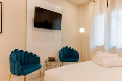 Cama o camas de una habitación en For You Rentals Estudio Oriente Diseño y confort en DELICIAS MADRID Temporal PDD2916