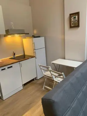 Una cocina o zona de cocina en Estudio en Guindalera cerca del centro 2D