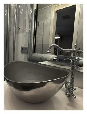 Un baño de Piso de lujo Madrid centro