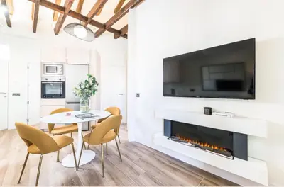 Una cocina o zona de cocina en dPLACE To Be - Luxury apartments in Barrio de Salamanca