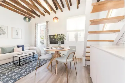 Zona de estar de dPLACE To Be - Luxury apartments in Barrio de Salamanca