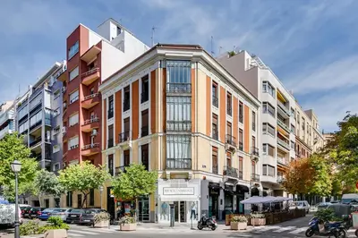 Edificio en el que se encuentra el apartamento