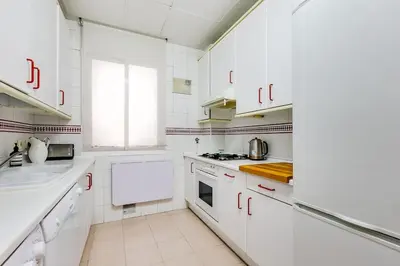 Una cocina o zona de cocina en Arte y lujo en el corazón del Barrio de Salamanca