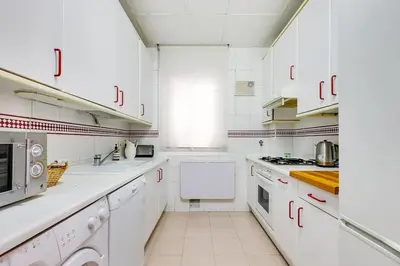Una cocina o zona de cocina en Arte y lujo en el corazón del Barrio de Salamanca