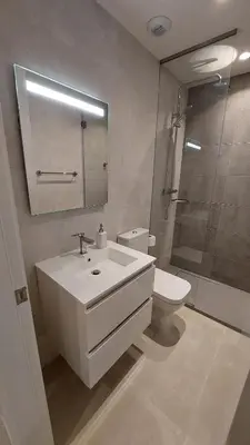 Un baño de Estudio Ricci-Chamberí