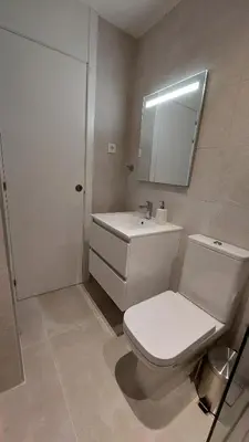 Un baño de Estudio Ricci-Chamberí