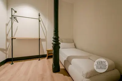 Cama o camas de una habitación en Dosis de Madrid para 10, ven a Duque de Rivas 8 E3