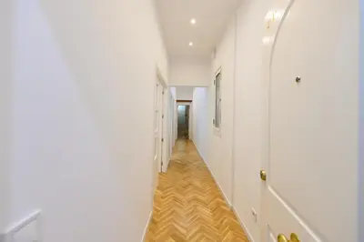 Plano de For You Rentals Elegante vivienda de 3 habitaciones en el centro de Madrid Temporal PSM92