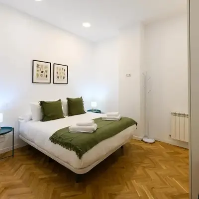 For You Rentals Elegante vivienda de 3 habitaciones en el centro de Madrid Temporal PSM92