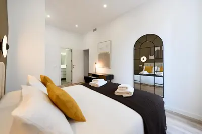 Cama o camas de una habitación en For You Rentals Elegancia y Funcionalidad en San Bernardo Piso con Baños en Suite Temporal SBE351C