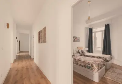 Cama o camas de una habitación en 8 rooms, 6 bathrooms over Gran Via Street