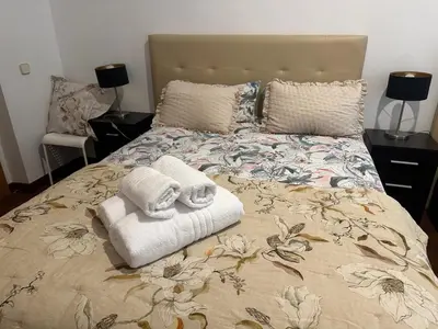 Cama o camas de una habitación en El sol de Madrid n1