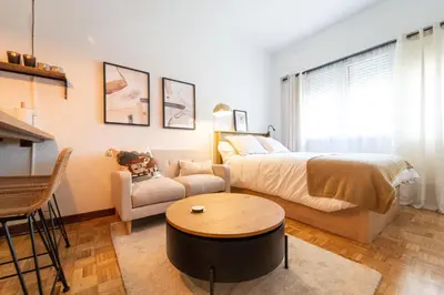 Cama o camas de una habitación en Apartamento entre Bernabeu y Barrio Salamanca