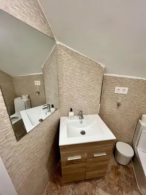 Un baño de precioso apartamento para 4 personas