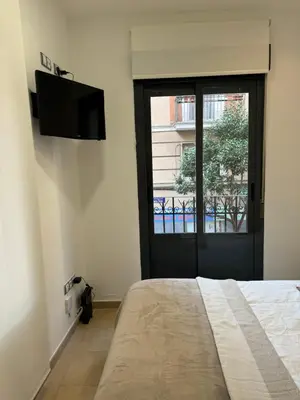 Una televisión o centro de entretenimiento en Hermosilla B