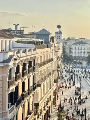 Clientes alojados en Piso Ático con Terraza y Jacuzzi con vistas a Sol en Madrid Centro