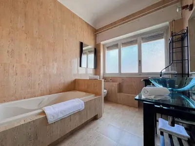 Cama o camas de una habitación en Habitación Oasis B centro de Madrid