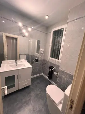 Un baño de Habitación Oasis C centro de Madrid