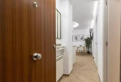 Una cocina o zona de cocina en AR Embajadores 2 habitaciones, céntrico y bien comunicado