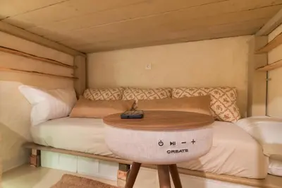 Cama o camas de una habitación en CajaSoul Lavapies