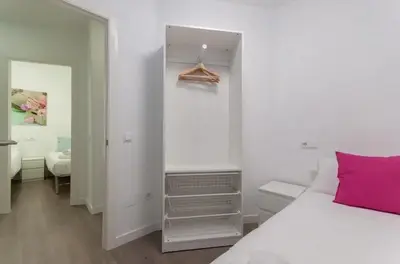 Cama o camas de una habitación en Nice and calm apartment near Retiro, Madrid GRA