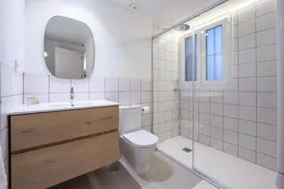 Un baño de Reina Sofia Suite III