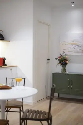 Una cocina o zona de cocina en Reina Sofia Suite III