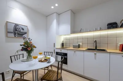 Una cocina o zona de cocina en Reina Sofia Suite III