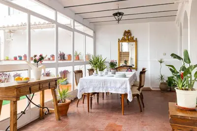 Un restaurante o sitio para comer en Tejado de Antigua Fábrica Industrial en Acacias