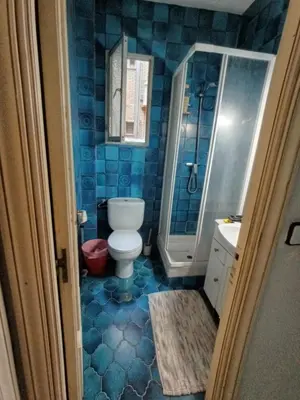 Un baño de Habitación doble con Vistas a la Ciudad